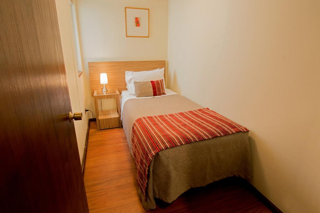 Rq Bosque Tobalaba Hotel ซานติอาโก ภายนอก รูปภาพ